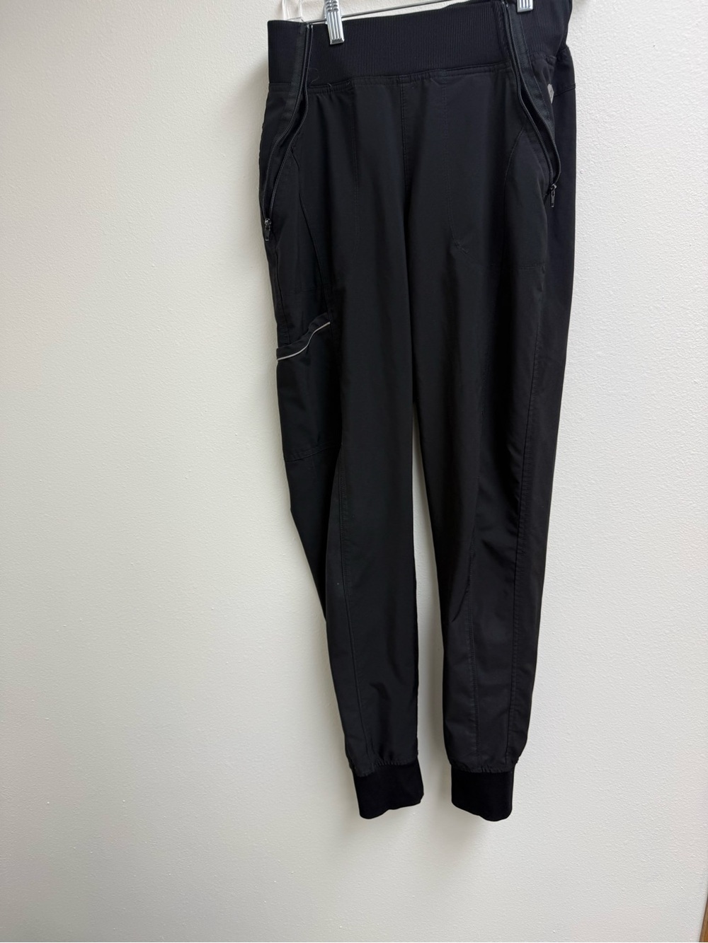 Women’s Black Scrub Jogger Pants